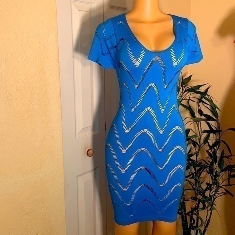 Cut-Out BODYCON Mini DRESS - Picture 2 of 7